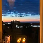 Atlantis With Sauna And Great Views Feriehus Vevang