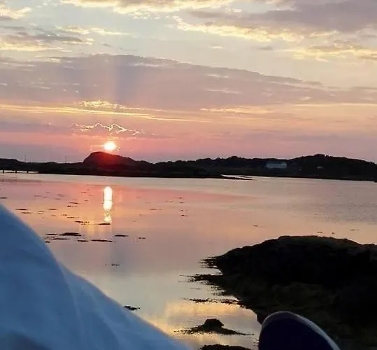 Hébergement de vacances Atlantis With Sauna And Great Views *