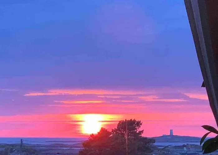 Hébergement de vacances Atlantis With Sauna And Great Views *