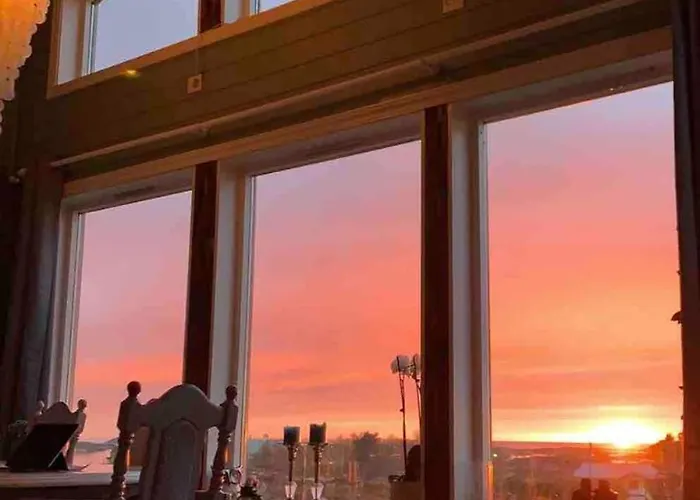 Atlantis With Sauna And Great Views *