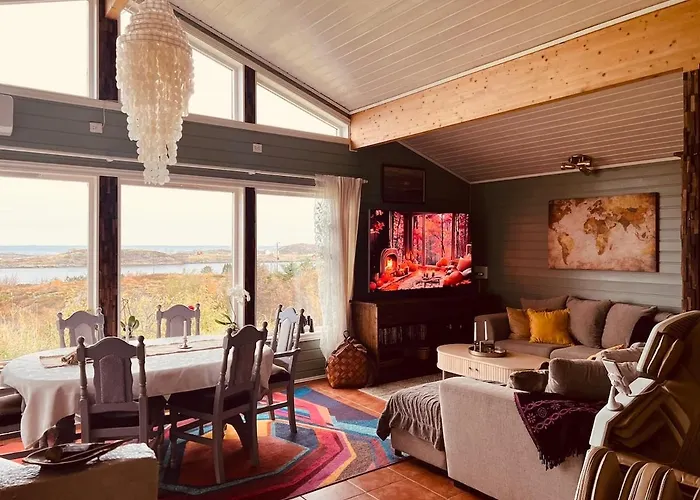 Atlantis With Sauna And Great Views Vevang