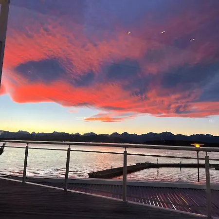 Atlantis With Sauna And Great Views Vevang