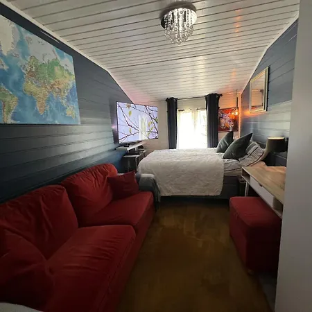 Atlantis With Sauna And Great Views 度假居 *