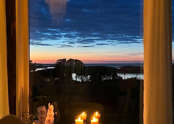 Atlantis With Sauna And Great Views Feriehus Vevang