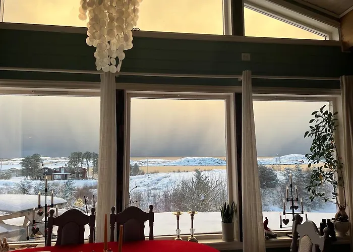 Atlantis With Sauna And Great Views Feriehus
